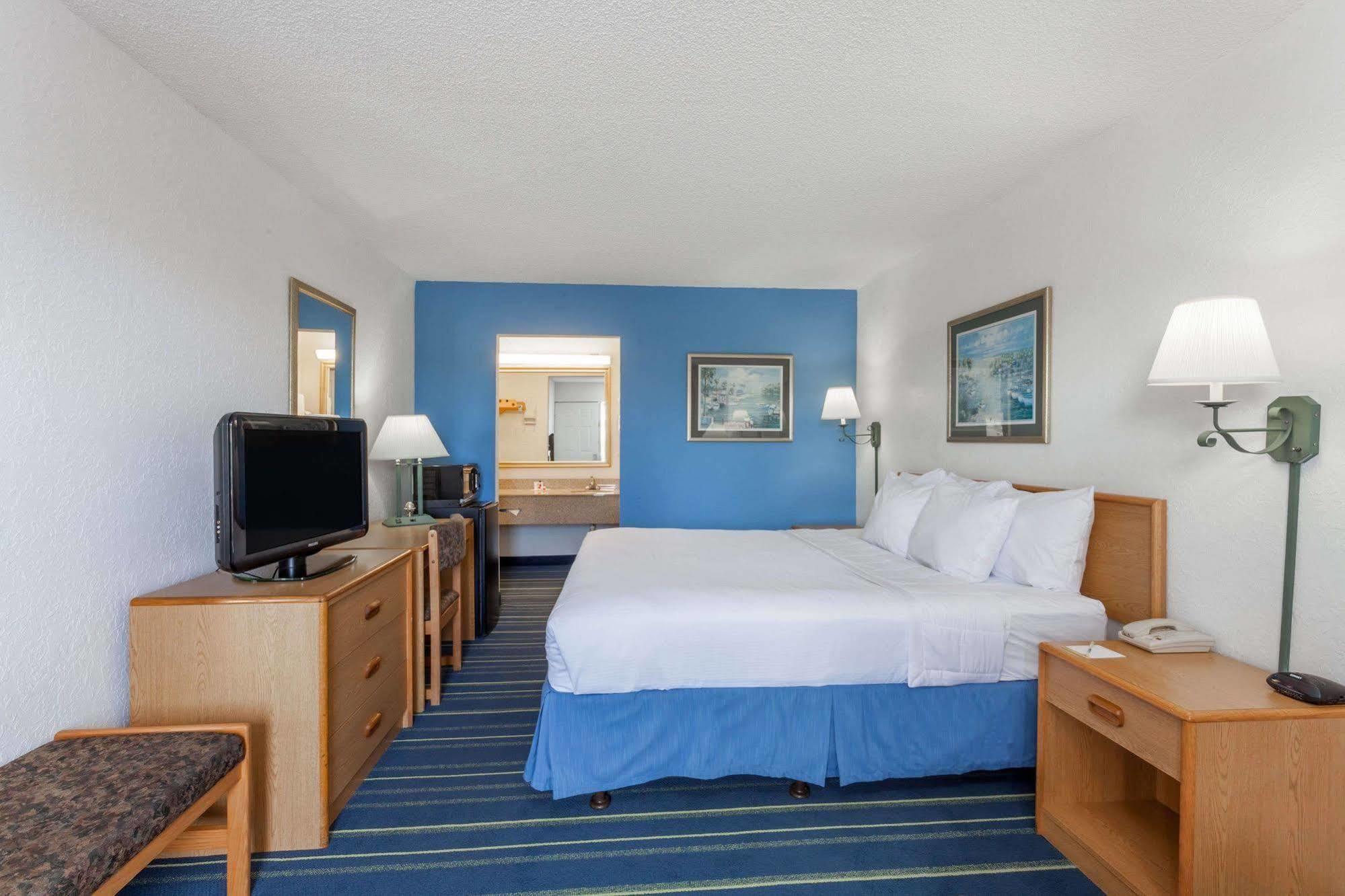 Days Inn By Wyndham West Palm Beach Exterior foto